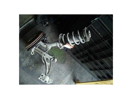 MOZZO ANT. CON CUSCINETTO SX. AUDI A3 (8P) (04/03-06/10) BKD 5K0498621
