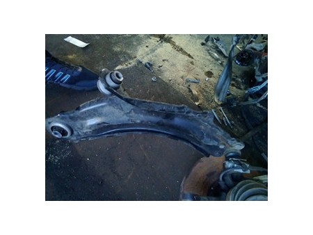 BRACCIO OSCILLANTE SOSP. ANT. DX. RENAULT KANGOO FURGONE (04/13-) K9KE6 8200586567