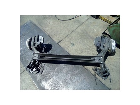 ASSALE POST. P/DISCO 14" RENAULT KANGOO FURGONE (04/13-) K9KE6 555118735R