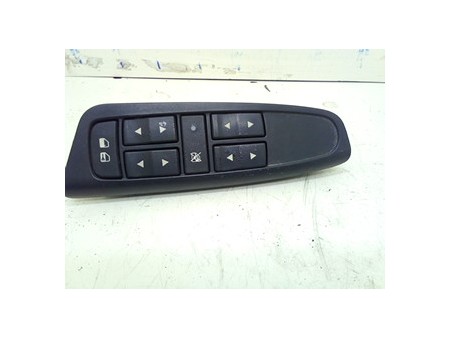 BLOCCO COMANDI ALZACRISTALLI E RETRO SX. FIAT STILO (2V) (11/03-06/09) 192A3000 735359843
