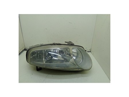 PROIETTORE DX. ALFA ROMEO 147 (W8) (08/00-01/06) 937A4000 46826194