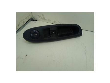 BLOCCO COMANDI ALZACRISTALLI SX. RENAULT CLIO 2A SERIE (05/01-11/10) D4FG7 8200084008