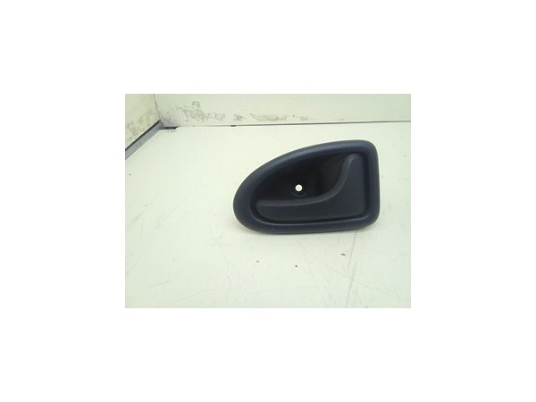 MANIGLIA INT. APERTURA  PORTA ANT. DX. RENAULT CLIO 2A SERIE (05/01-11/10) D4FG7 8200070011