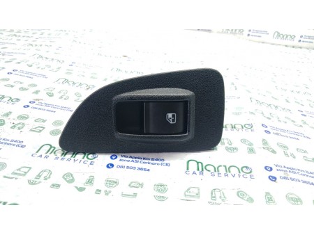 INTERRUTTORE ALZACRISTALLI PORTA POST. DX. FIAT BRAVO (3L) (01/07-03/10) 192A8000 735441029