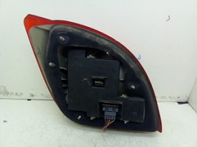 FANALE POST. DX. FORD FIESTA (DX) (09/95-08/99) DHA 5028374