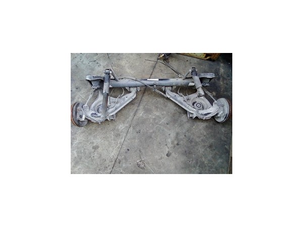 SERBATOIO TERGICRISTALLI TOYOTA YARIS (10/01-11/05)     (FRP) 1SZFE 853150D010