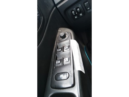 BLOCCO COMANDI ALZACRISTALLI C/IMPULSI A RENAULT CAPTUR (04/13-) H4BA4 254118722R