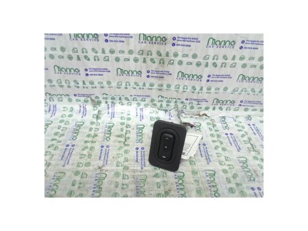 INTERRUTTORE ALZACRISTALLI PORTA POST. DX. OPEL MERIVA (X03) (03/03-12/10) Z13DTJ 24411032