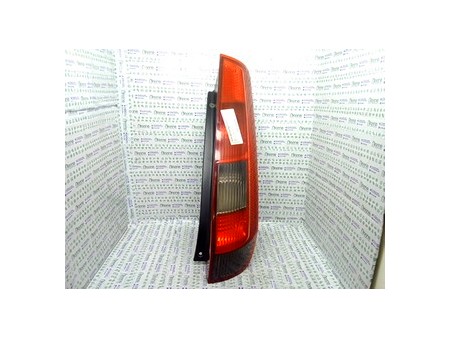 FANALE POST. DX. FORD FIESTA (CBK) (03/02-12/05) F6JA 1324561