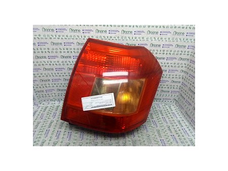 FANALE POST. 05-04 SX. TOYOTA COROLLA 5P (01/02-09/04) 1CDFTV 8156102150