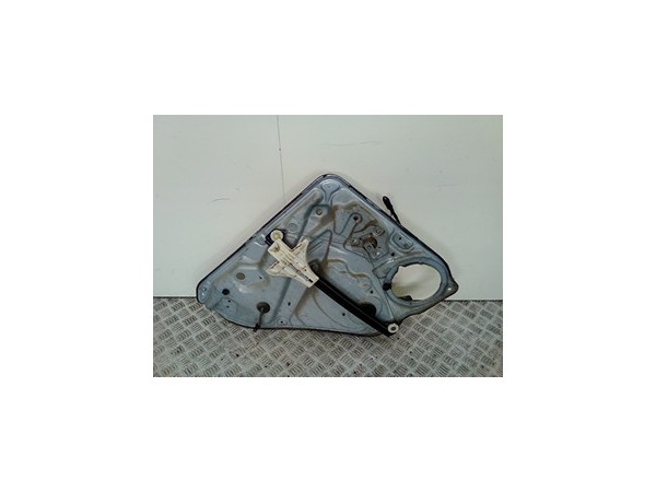 ALZACRISTALLO ELETTR. PORTA POST. DX. VOLKSWAGEN PASSAT (3B) (10/00-03/06) AVB 3B9839462A