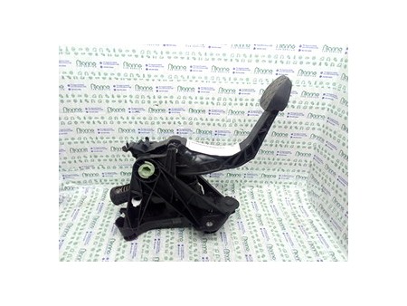 PEDALE FRIZIONE VOLKSWAGEN T-ROC (09/17-) DGT 5Q1721321C