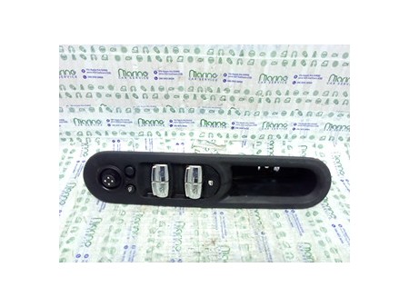 BLOCCO COMANDI ALZACRISTALLI E RETROVISO MINI MINI COUNTRYMAN (F60) (11/16-) B47C20B 61319354865