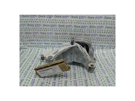 SUPPORTO ELASTICO LAT. SUP. MOTORE DACIA DUSTER (03/10-) K4MA6 8200805805