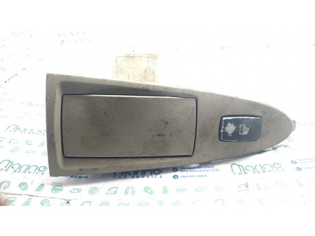 INTERRUTTORE ALZACRISTALLI PORTA POST. DX. FIAT CROMA (2T) (04/05-10/07) 939A2000 735448295