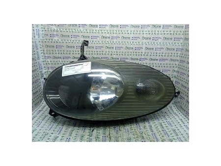 PROIETTORE DX. NISSAN MICRA (K12E) (11/02-05/06) CR14 26010AX700