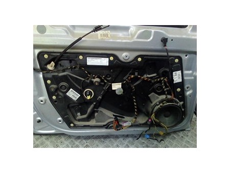 ALZACRISTALLO ELETTR. PORTA ANT. SX. VOLKSWAGEN GOLF (5K/AJ) (09/08-) CBAB 5K0837461D