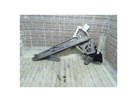 ALZACRISTALLO PORTA ANT. SX. TOYOTA YARIS (09/11-) 1KRFE 698200D320