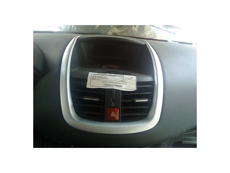 BOCCHETTA ARIA CENTR. CRUSCOTTO PEUGEOT 207 (04/06-06/09) KFV 8265T9