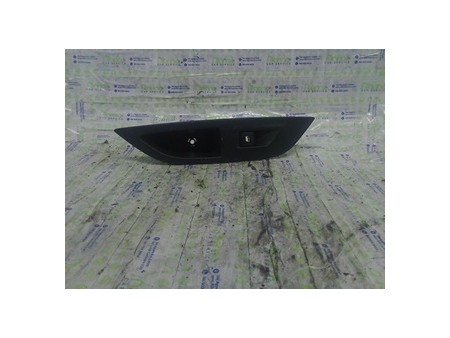 BLOCCO COMANDI ALZACRISTALLI SX PEUGEOT 2008 (11/19-) YH01 NB3721017082002SX