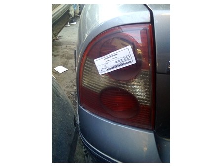 FANALE POST. SX. VOLKSWAGEN PASSAT (3B) (10/00-03/06) AVF 3B5945095AE