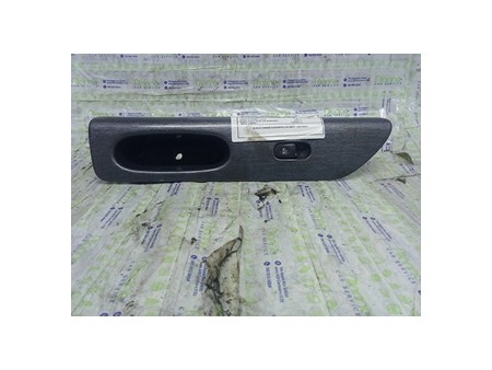 BLOCCO COMANDI ALZACRISTALLI DX RENAULT LAGUNA 1A SERIE (01/94-05/98) G8TN7 NB3721019017028DX