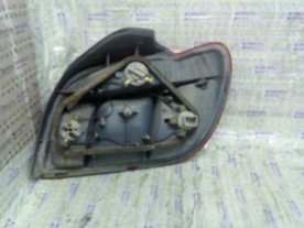 FANALE POST. COMPL SX. TOYOTA YARIS (10/01-11/05)     (FRP) 1SZFE 815600D010