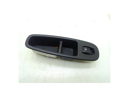 INTERRUTTORE ALZACRISTALLI PORTA ANT. FIAT 500L LIVING (73) (07/13-) 199B4000 735600120