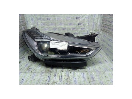 PROIETTORE DX. MASERATI GHIBLI (07/13-) M156C 670038234