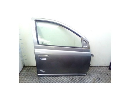 PORTA ANT. DX. TOYOTA YARIS (03/99-11/05)     (JPP) 1SZFE 6700152011