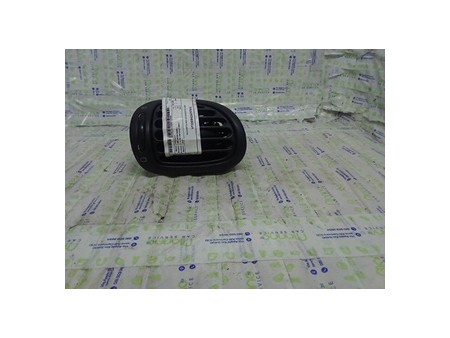 BOCCHETTA ARIA LAT. CRUSCOTTO SX. PEUGEOT 206 (09/98-06/09) 8HZ 8264S3