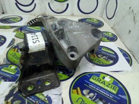 STAFFA POST. SUPPORTO MOTORE (ATT.BIELL. RENAULT MEGANE 1A SERIE (03/99-06/03) K4MA7 8200205564