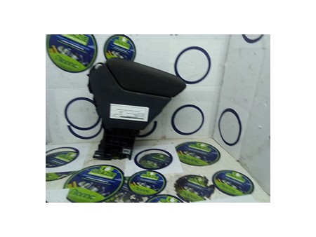 APPOGGIABRACCIO SEDILE ANT. CONSOLLE CEN VOLKSWAGEN POLO (AW) (09/17-) DFNB 6F0864207LI8
