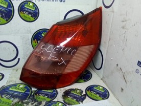 REAR HEADLIGHT RIGHT....