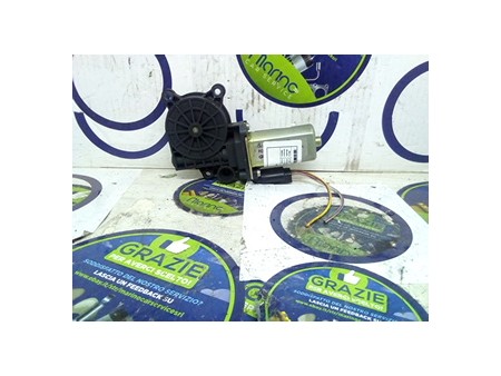 MOTORINO ALZACRISTALLO PORTA ANT. DX. FORD FIESTA (CBK) (03/02-12/05) FUJA 1205750