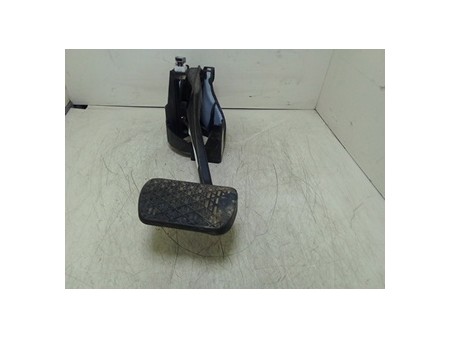 PEDALE FRIZIONE MERCEDES-BENZ CLASSE C (W/S204) (01/07-04/11 646811 NB5381013043002
