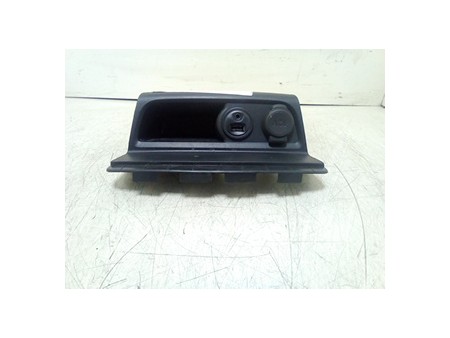 ACCENDISIGARI PEUGEOT 208 (04/15-06/20) 8H01 8227E3