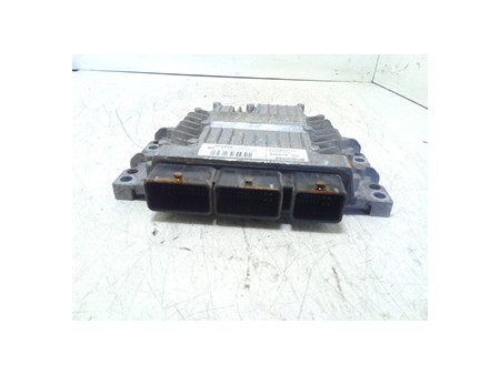 CENTRALINA INIEZIONE RENAULT SCENIC 2A SERIE (06/03-08/09) K9KP7 8200565863