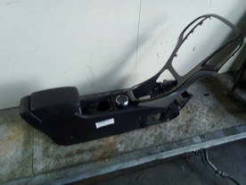 OPEL ASTRA CENTRE CONSOLE...