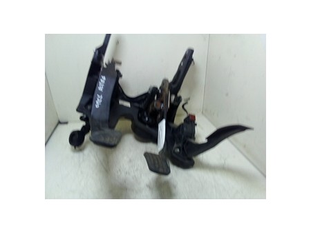 PEDALIERA COMPL. OPEL ASTRA (P10) (10/09-06/18) A17DTE 13331937