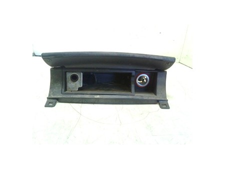 POSACENERE ANT. VOLKSWAGEN TOUAREG (7P) (03/10-) CASA 7P6857311B