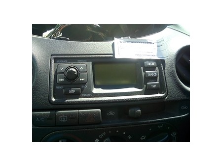 AUTORADIO TOYOTA YARIS (10/01-11/05)     (FRP) 1SZFE NB5626045038002