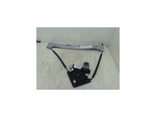 ALZACRISTALLO ELETTR. PORTA POST. C/ DX. FIAT 500L LIVING (73) (07/13-) 330A1000 51980515 FIAT 500L LIVING (73) (07/13-) 330A100