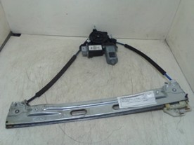 ALZACRISTALLO ELETTR. PORTA POST. C/ DX. FIAT 500L (4F) (05/17-) 330A1000 51980515 FIAT 500L (4F) (05/17-) 330A1000 51980515