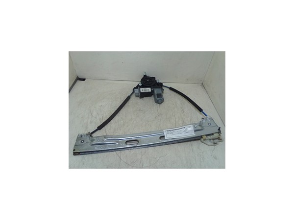 ALZACRISTALLO ELETTR. PORTA POST. C/ DX. FIAT 500L (4F) (05/17-) 330A1000 51980515 FIAT 500L (4F) (05/17-) 330A1000 51980515