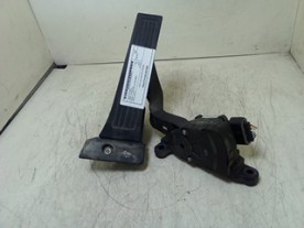 PEDALE ACCELERATORE HYUNDAI IX35 (02/10-) D4FD 327002S000 HYUNDAI IX35 (02/10-) D4FD 327002S000