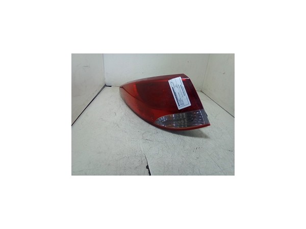 FANALE POST. PARTE EST. SX. HYUNDAI IX35 (02/10-) D4FD 924012Y000 HYUNDAI IX35 (02/10-) D4FD 924012Y000