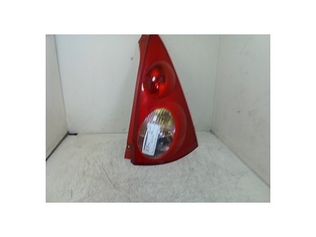 FANALE POST. DX. PEUGEOT 107 (06/05-) 1KR 6351X6 PEUGEOT 107 (06/05-) 1KR 6351X6