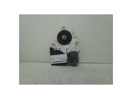 MOTORINO ALZACRISTALLO PORTA ANT. C/ DX. AUDI A3 (8P) (04/03-06/10) BLS 8P0959802G