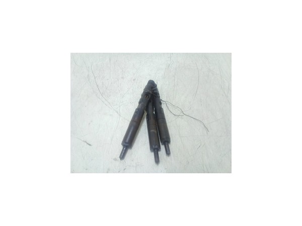 INIETTORE DIESEL RENAULT CLIO 2A SERIE (05/01-11/10) K9K704 7701477005